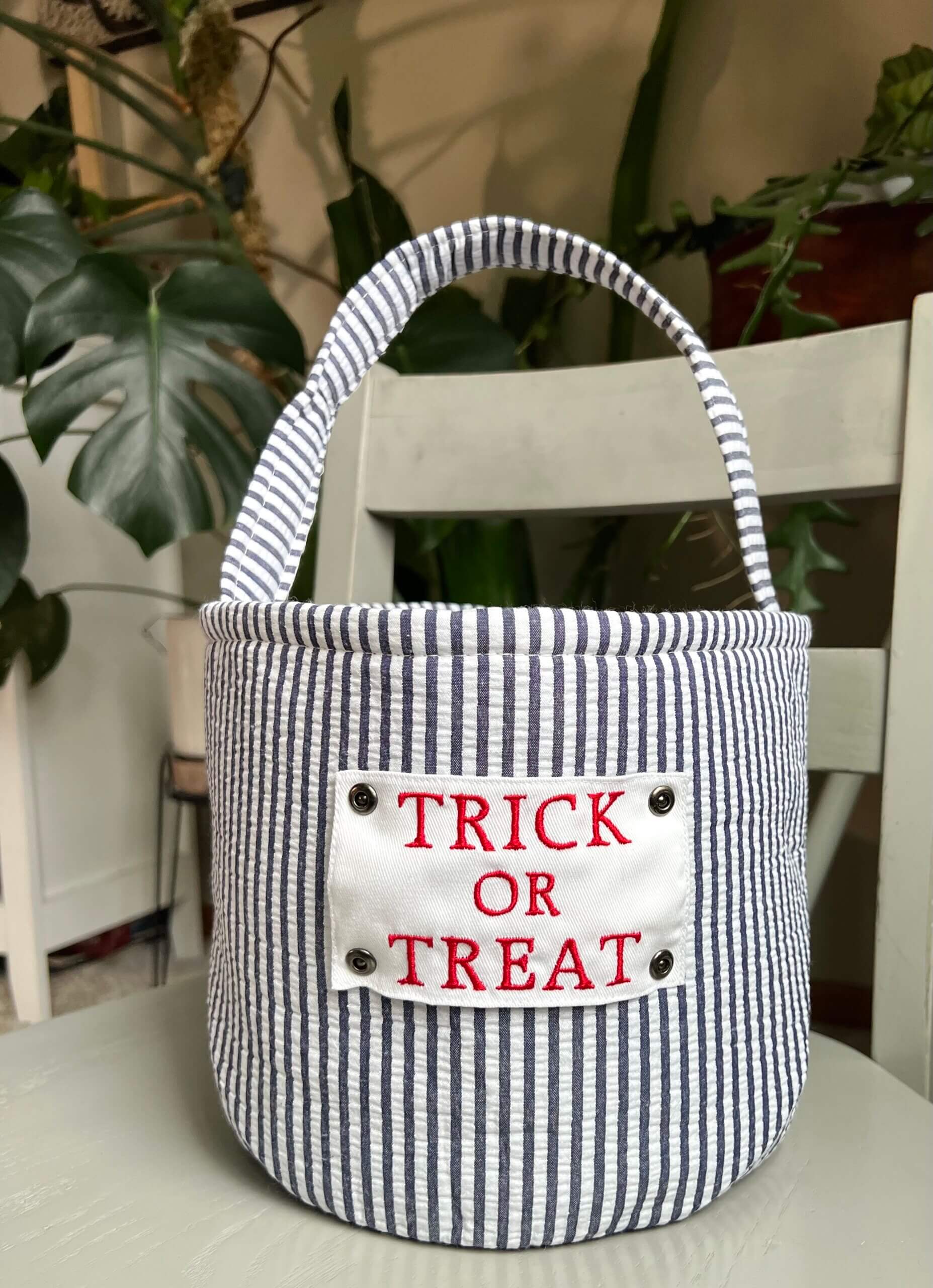 Red/blue Seersucker Trick-or-Treat Bin